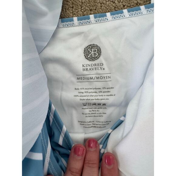 NWT Kindred Bravely Ruffle Wrap 1 Piece Nursing
Swimsuit Coastal Stripe Medium - Picture 7 of 7